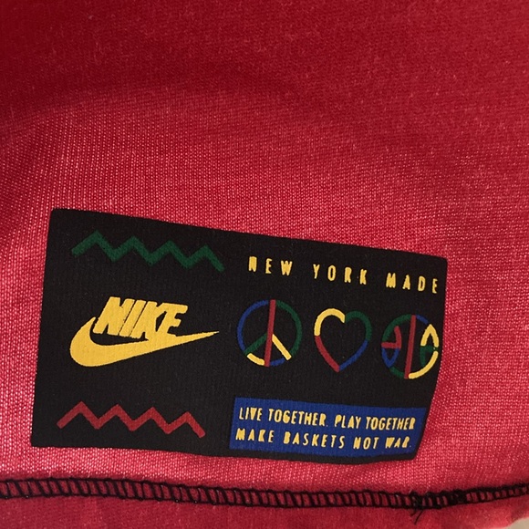 NIKE Hooded T Shirt The Nike Tee Size M Black Blue Yellow Red White Green - Picture 6 of 12